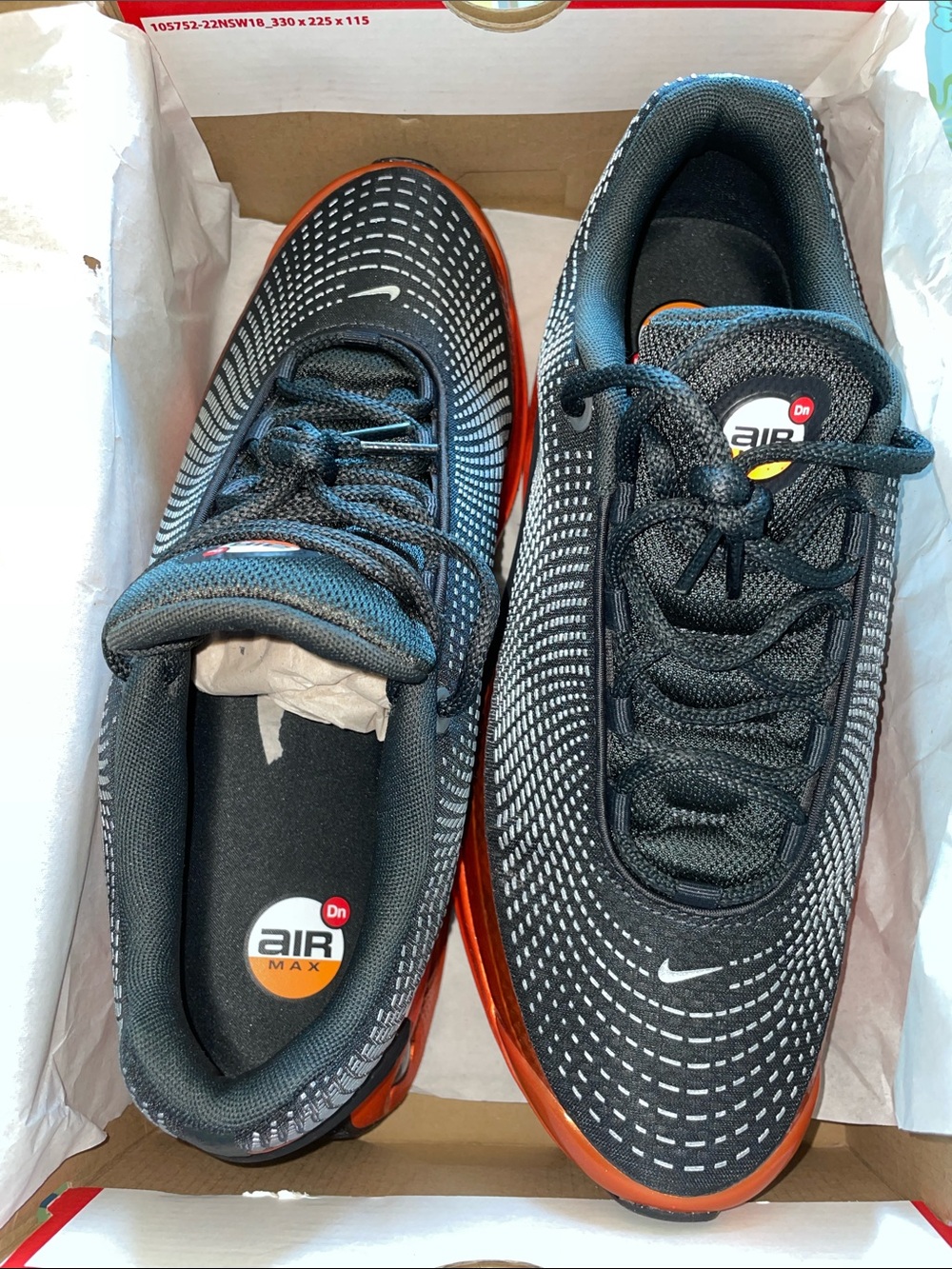 Nike Air Max DN QS - Picture 2 of 8